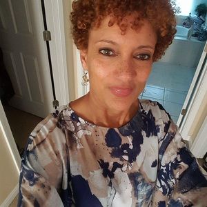 Meet your Posher, Tina